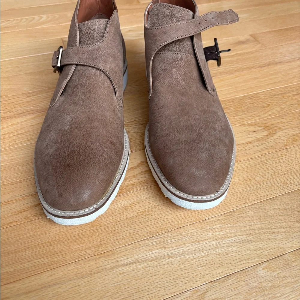 Hugo Boss Brown Chukka Boots with Distinctive White Sole Size 9